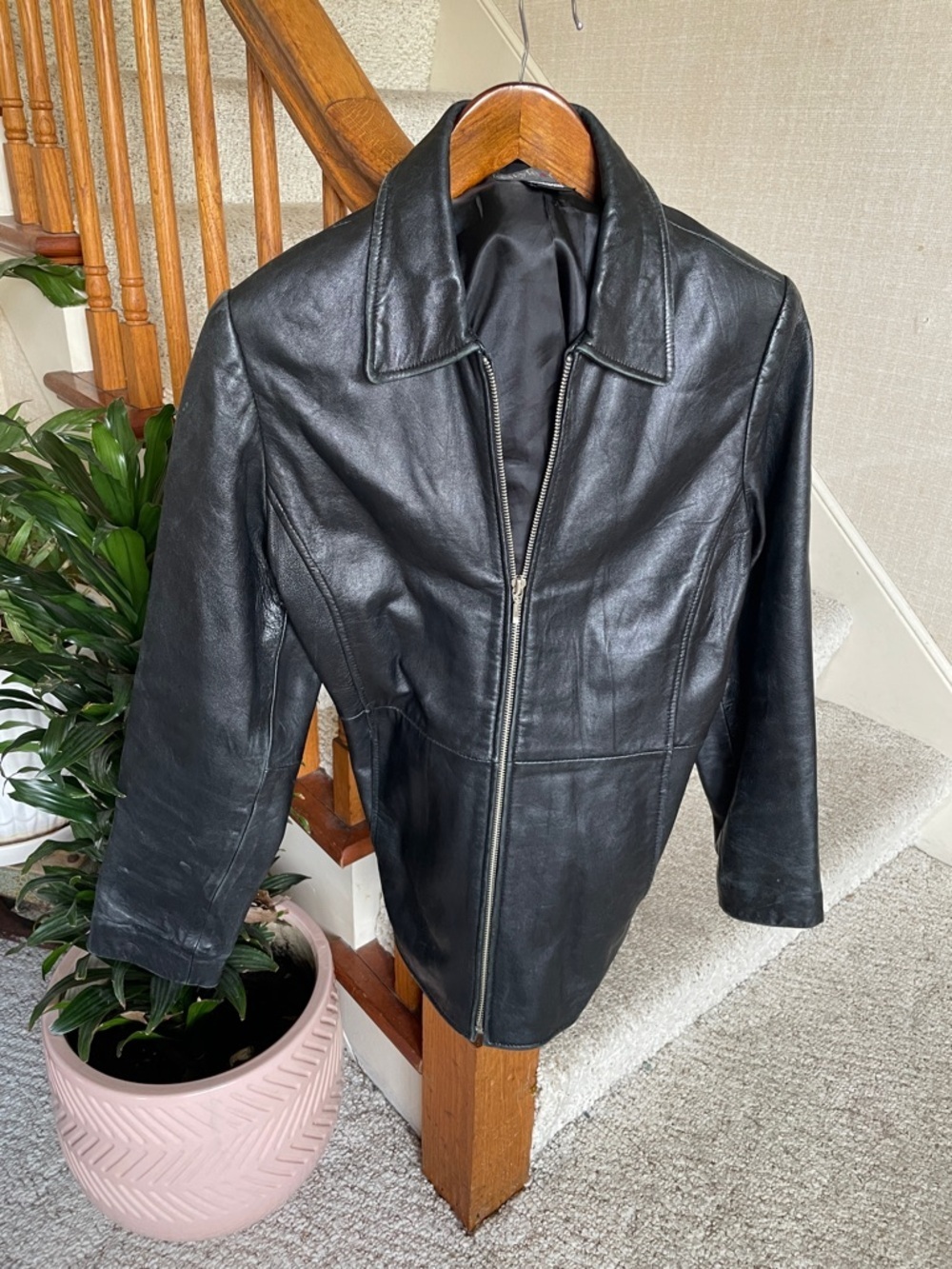 Trendy Vintage Style & Co Classic Black Leather Zip-Front Women's Jacket